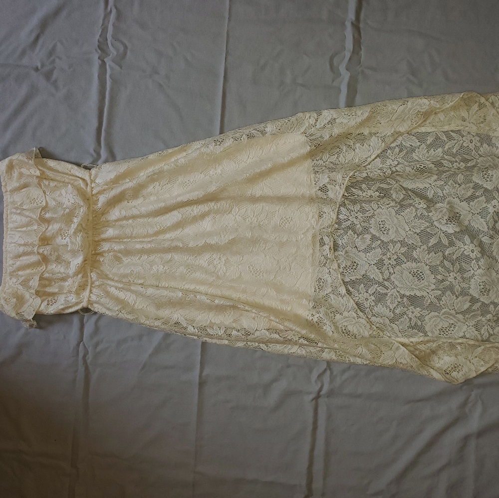 Hi-low lace S dress